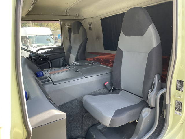 三菱ふそうスーパーグレートアルミブロック大型（10t）[写真32]