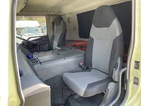 三菱ふそうスーパーグレートアルミブロック大型（10t）[写真32]