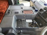 三菱ふそうスーパーグレートアルミブロック大型（10t）[写真38]