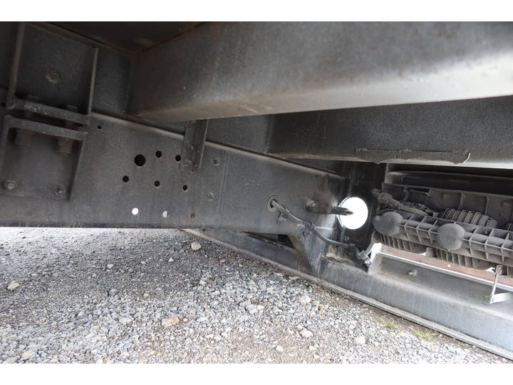 三菱ふそうスーパーグレートセルフローダー大型（10t）[写真12]