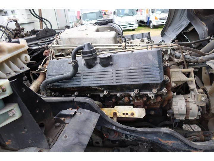 三菱ふそうスーパーグレートセルフローダー大型（10t）[写真23]