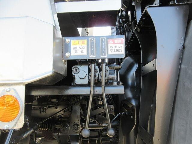 いすゞギガセルフローダー大型（10t）[写真18]