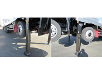 いすゞギガセルフローダー大型（10t）[写真23]