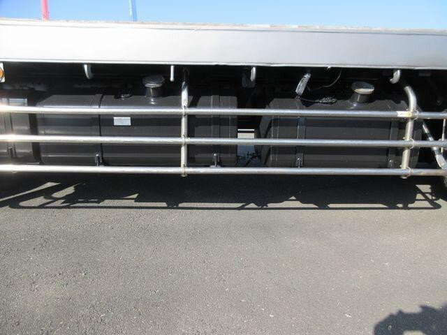 いすゞギガセルフローダー大型（10t）[写真23]