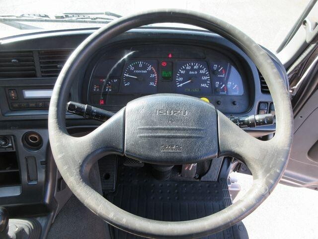 いすゞギガセルフローダー大型（10t）[写真37]