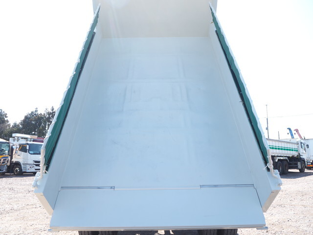 いすゞフォワードダンプ中型（4t）[写真13]