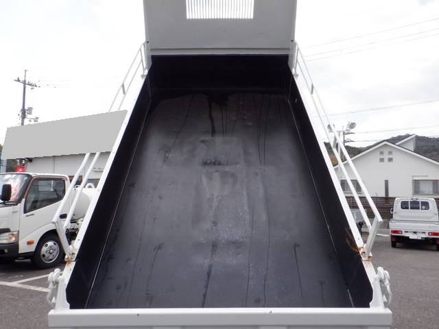 いすゞエルフダンプ小型（2t・3t）[写真08]