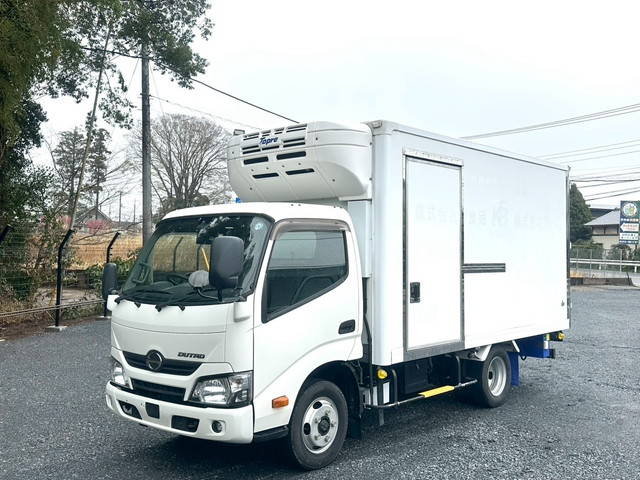 日野デュトロ冷凍車（冷蔵車）小型（2t・3t）[写真01]