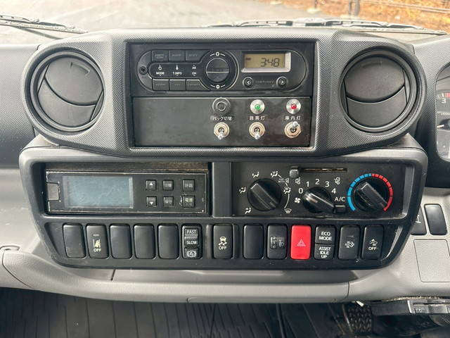 日野デュトロ冷凍車（冷蔵車）小型（2t・3t）[写真15]