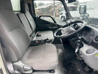 日野デュトロ冷凍車（冷蔵車）小型（2t・3t）[写真19]