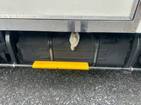 日野デュトロ冷凍車（冷蔵車）小型（2t・3t）[写真27]