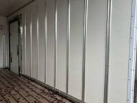 日野デュトロ冷凍車（冷蔵車）小型（2t・3t）[写真32]