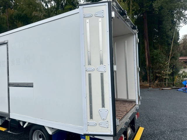 日野デュトロ冷凍車（冷蔵車）小型（2t・3t）[写真36]