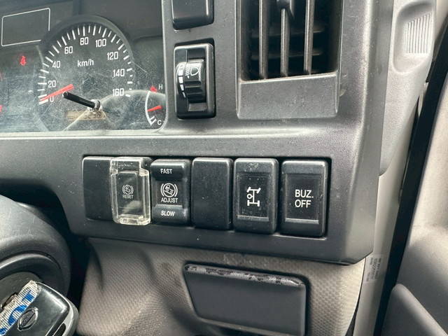 日産アトラスクレーン4段小型（2t・3t）[写真36]