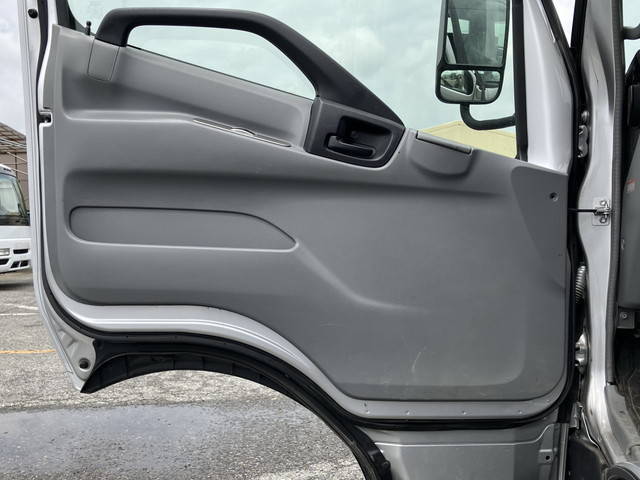 トヨタダイナ平ボディ小型（2t・3t）[写真25]