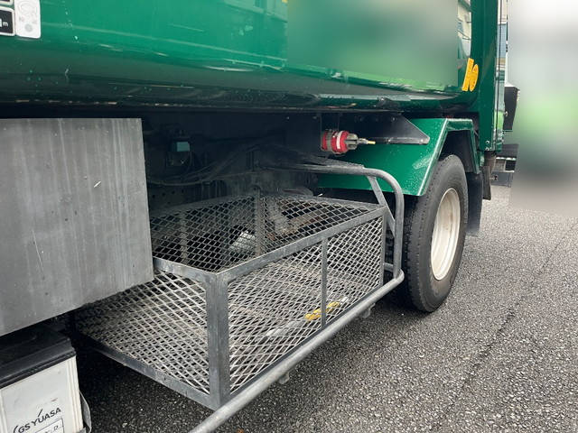 いすゞエルフパッカー車（塵芥車）小型（2t・3t）[写真23]