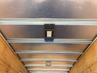 いすゞエルフアルミバン小型（2t・3t）[写真17]