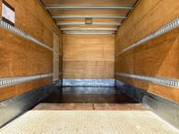 いすゞエルフアルミバン小型（2t・3t）[写真18]