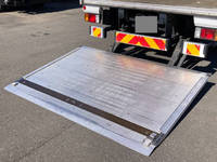 いすゞエルフアルミバン小型（2t・3t）[写真22]