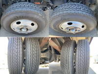 いすゞエルフアルミバン小型（2t・3t）[写真26]