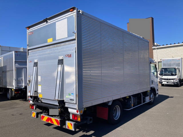 いすゞエルフアルミバン小型（2t・3t）[写真04]