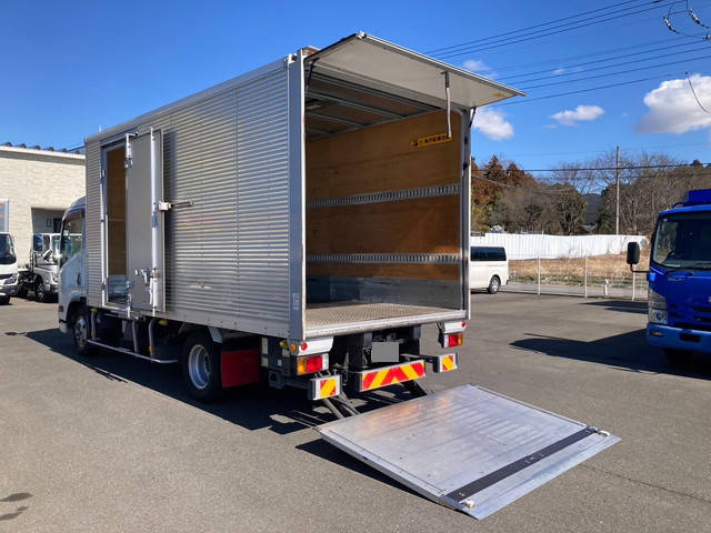 いすゞエルフアルミバン小型（2t・3t）[写真05]