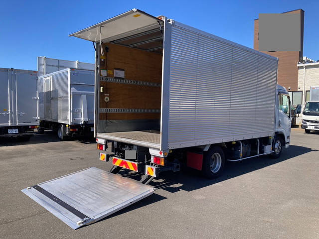 いすゞエルフアルミバン小型（2t・3t）[写真07]