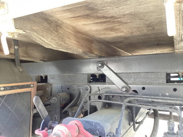 いすゞエルフクレーン4段小型（2t・3t）[写真26]