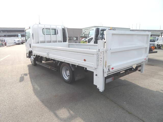 いすゞエルフ平ボディ小型（2t・3t）[写真02]