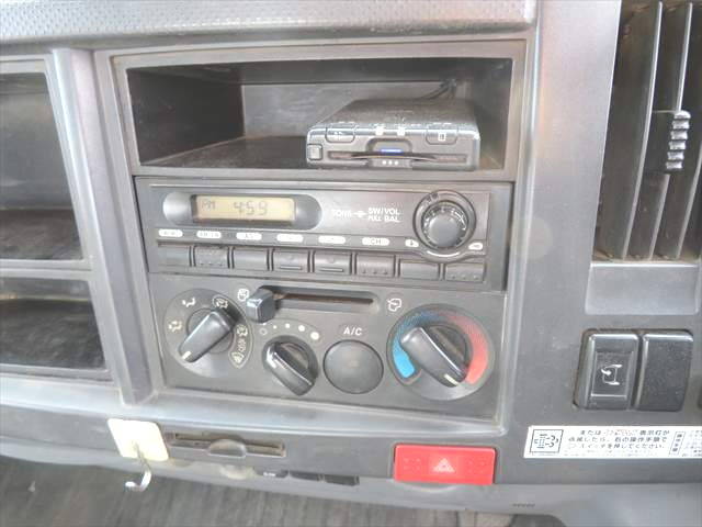 いすゞエルフ平ボディ小型（2t・3t）[写真30]