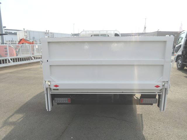 いすゞエルフ平ボディ小型（2t・3t）[写真04]