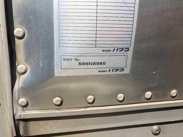 三菱ふそうキャンターアルミバン小型（2t・3t）[写真16]