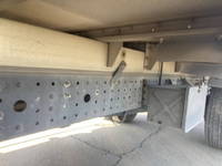 三菱ふそうキャンターアルミバン小型（2t・3t）[写真22]