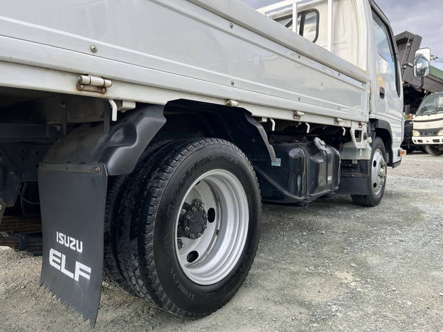 いすゞエルフ平ボディ小型（2t・3t）[写真13]