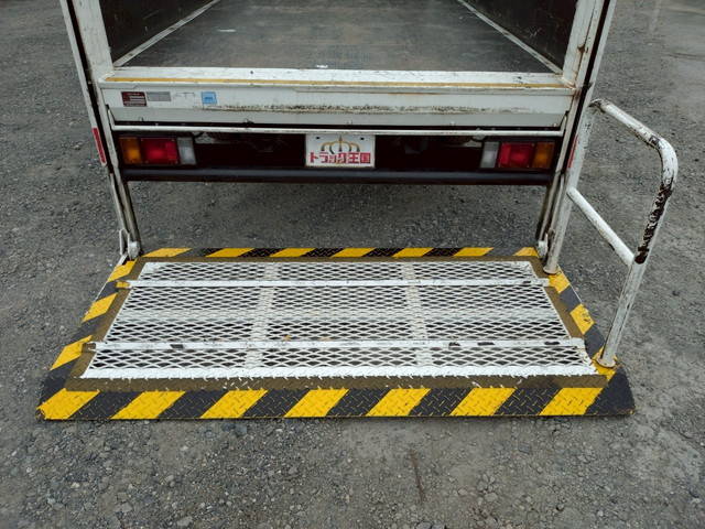 マツダタイタン平ボディ小型（2t・3t）[写真15]