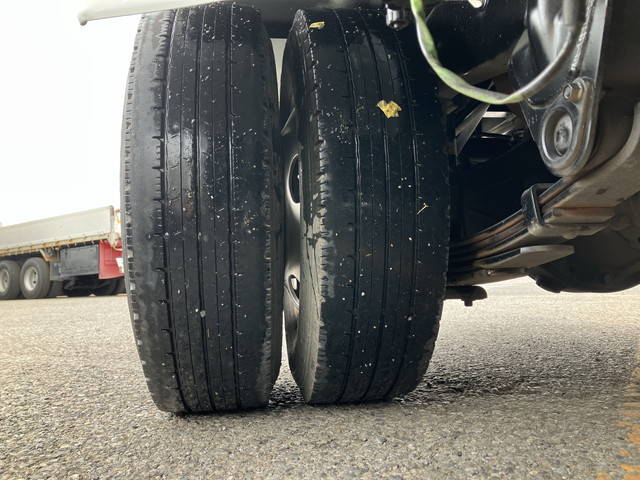 三菱ふそうキャンターダンプ小型（2t・3t）[写真23]