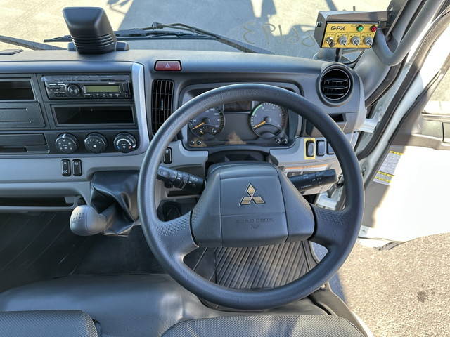 三菱ふそうキャンターパッカー車（塵芥車）小型（2t・3t）[写真11]