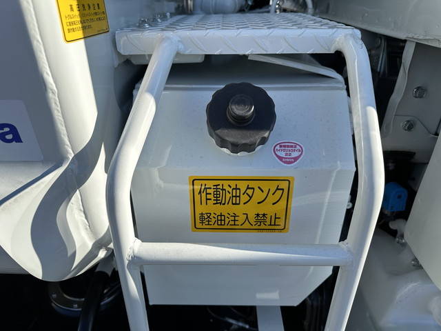 三菱ふそうキャンターパッカー車（塵芥車）小型（2t・3t）[写真23]