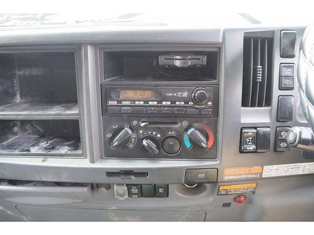 いすゞフォワードクレーン6段中型（4t）[写真38]