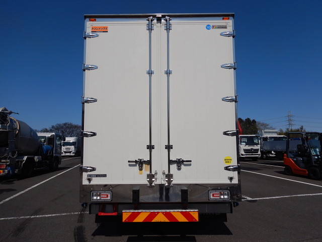 日野プロフィアアルミウイング大型（10t）[写真04]