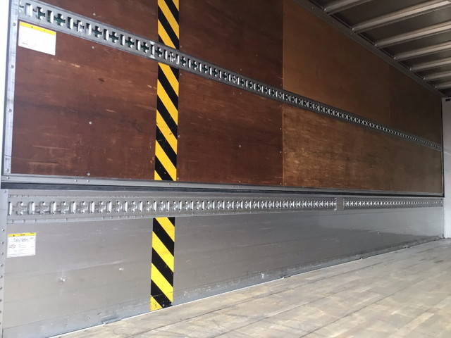 日野レンジャーアルミウイング中型（4t）[写真13]