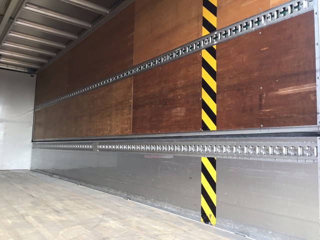 日野レンジャーアルミウイング中型（4t）[写真14]