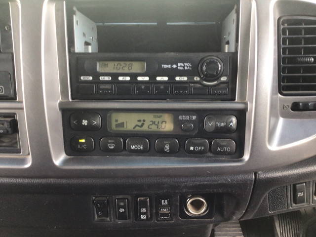 日野レンジャーアルミウイング中型（4t）[写真35]