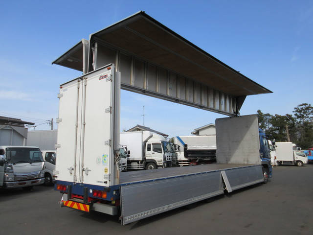 三菱ふそうスーパーグレートアルミウイング大型（10t）[写真25]