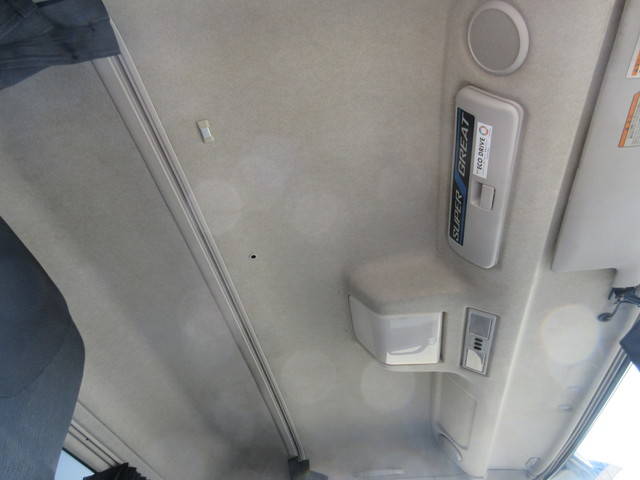 三菱ふそうスーパーグレートアルミウイング大型（10t）[写真09]