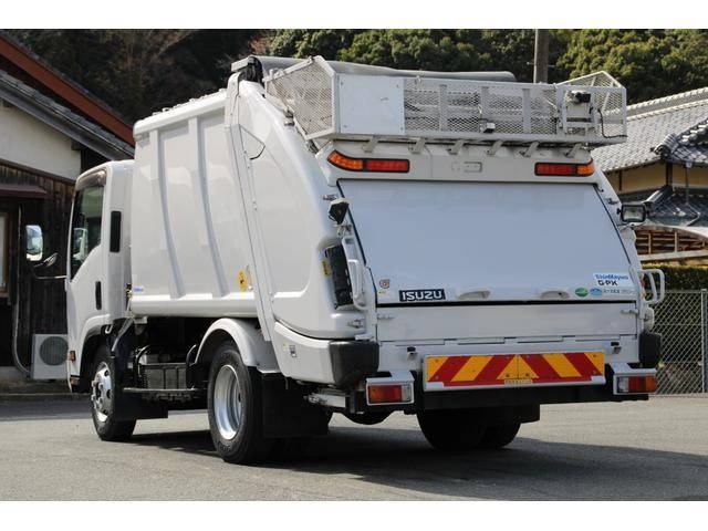 いすゞエルフパッカー車（塵芥車）小型（2t・3t）[写真02]