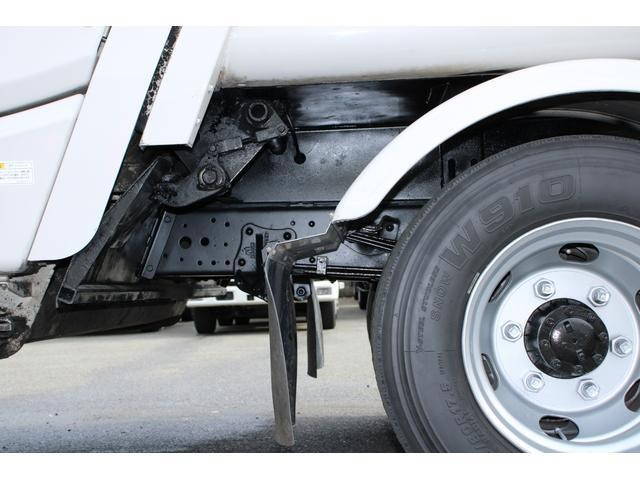 いすゞエルフパッカー車（塵芥車）小型（2t・3t）[写真27]