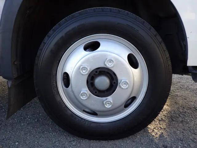 トヨタトヨエース平ボディ小型（2t・3t）[写真21]