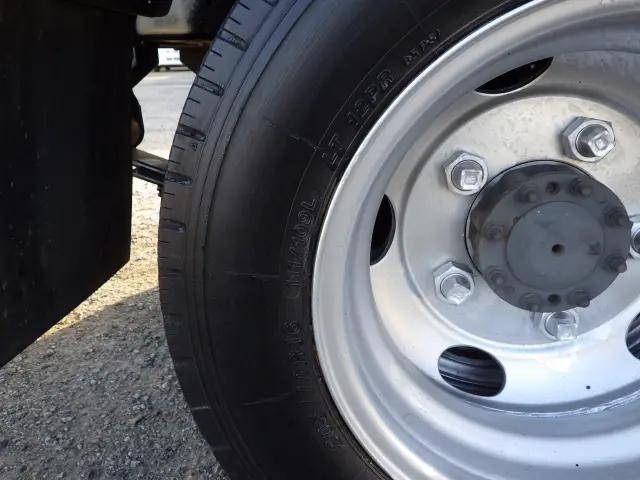 トヨタトヨエース平ボディ小型（2t・3t）[写真24]