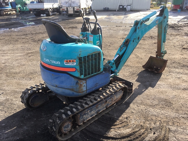 その他のメーカーミニユンボ（ミニバックホー）[写真02]